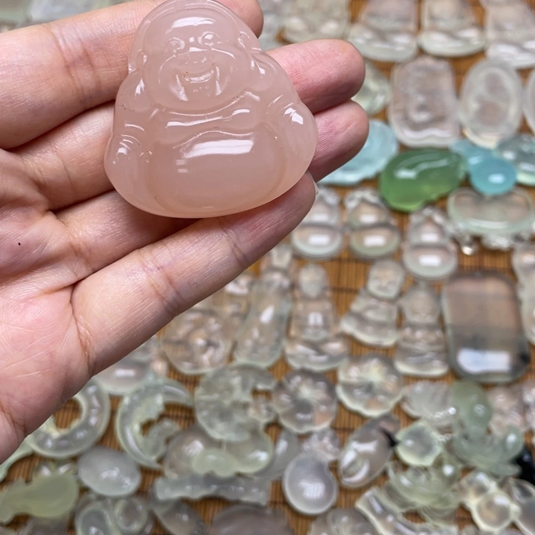 未镶嵌蛇纹石玉颈饰