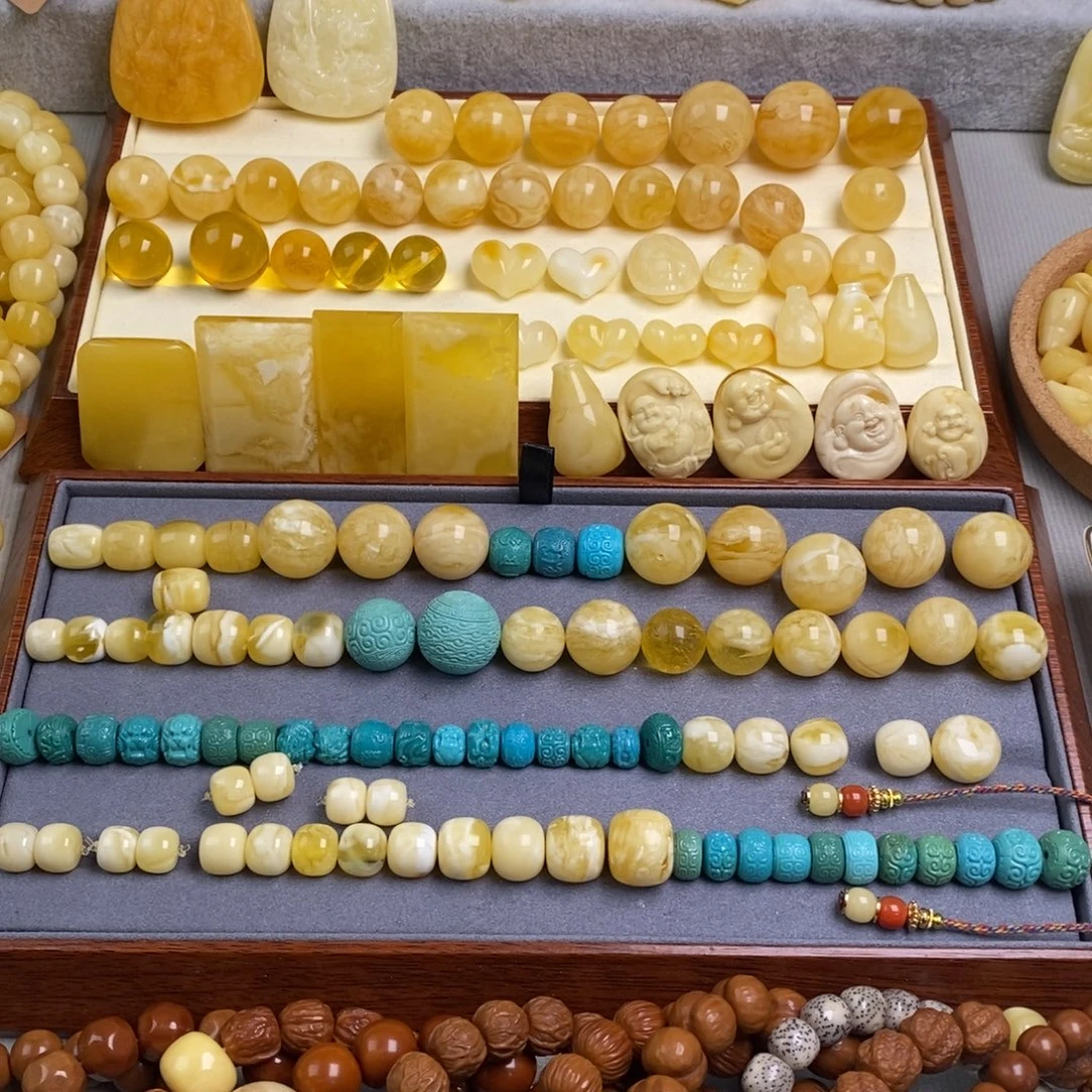 筱***锋蜜蜡未镶嵌裸石配饰