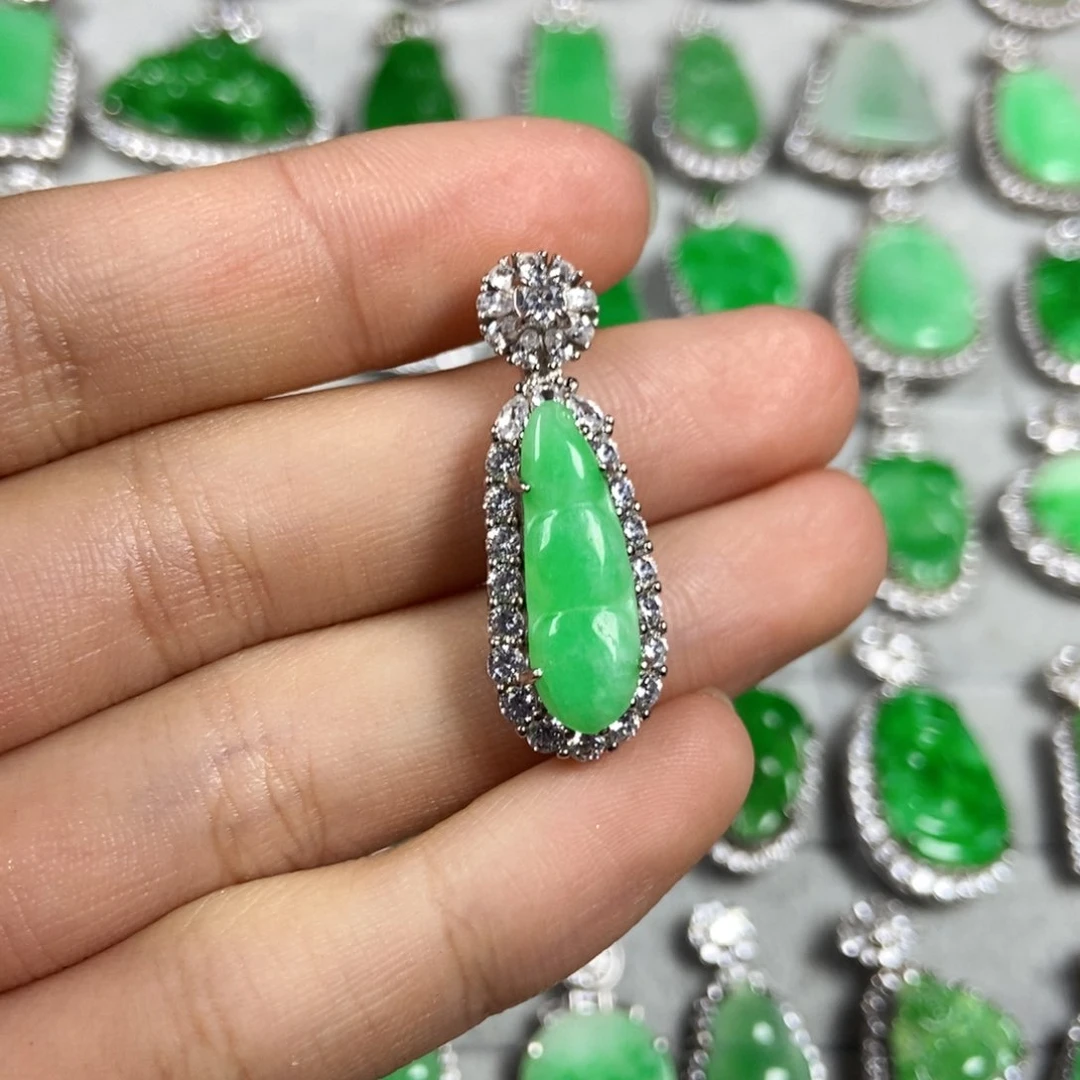 颈饰未镶嵌翡翠福豆