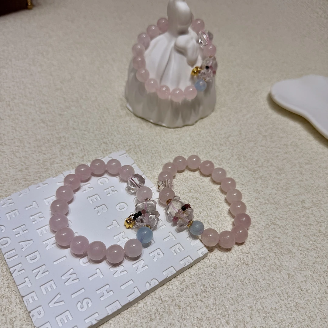 【爱岚壹】粉水晶小熊款女款手链多样性发货