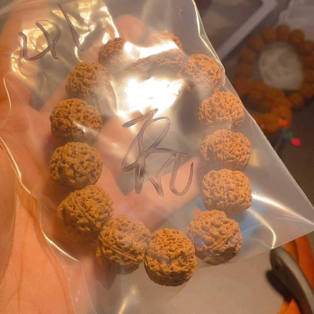 金刚菩提手串吞****吐蜂窝