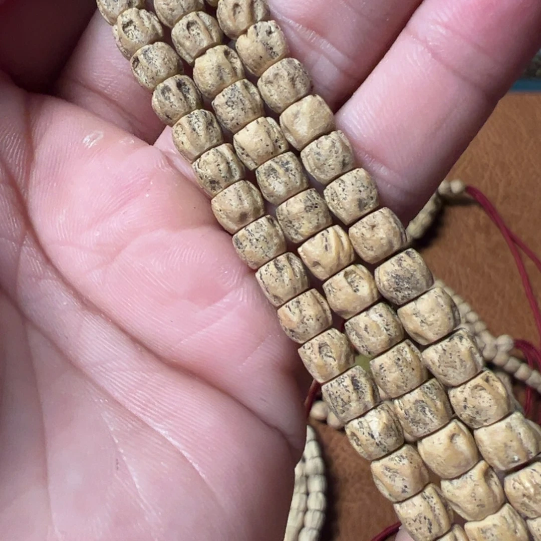 柏香籽/百香籽吊坠k**?A6