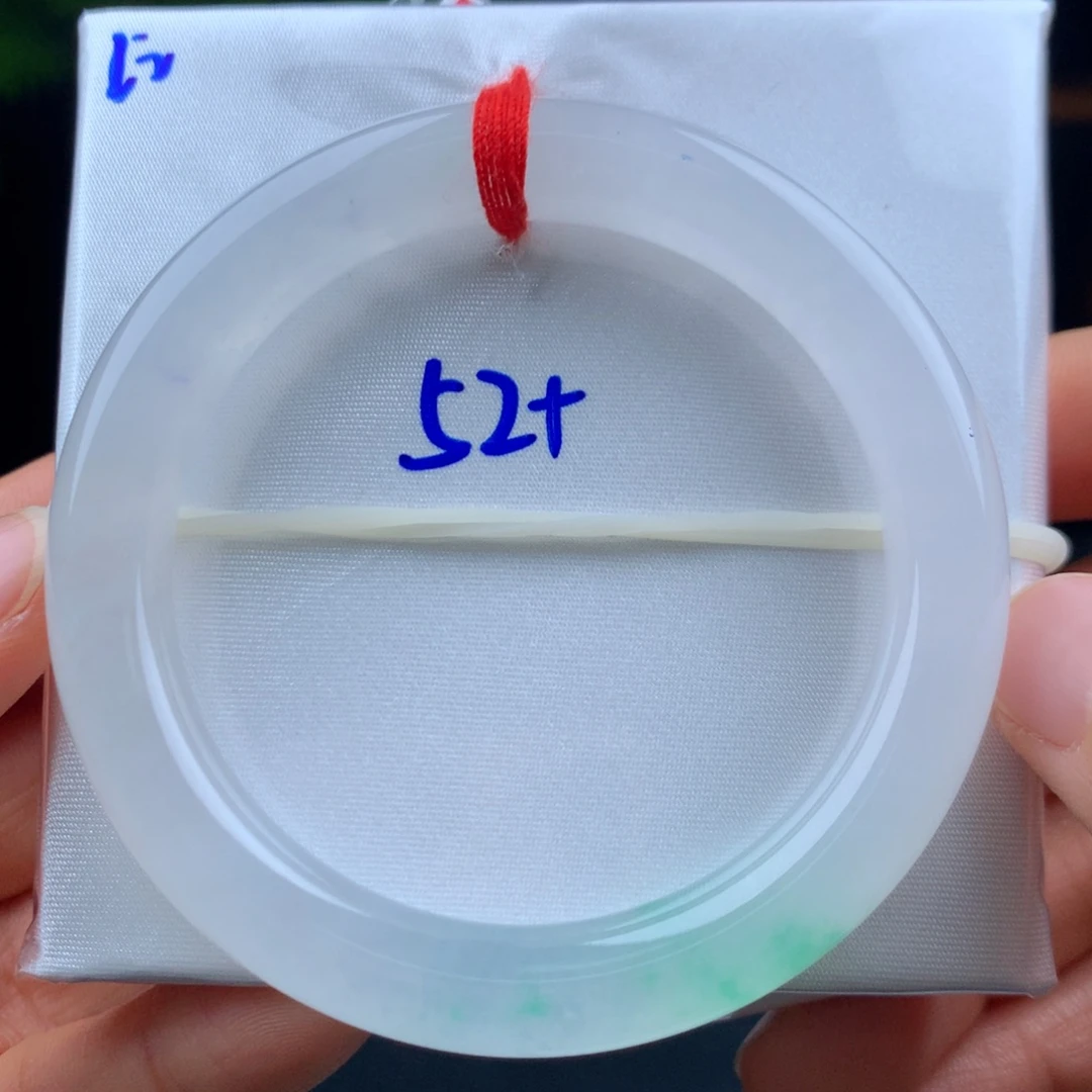 翡翠未镶嵌手镯白冰飘金丝翠