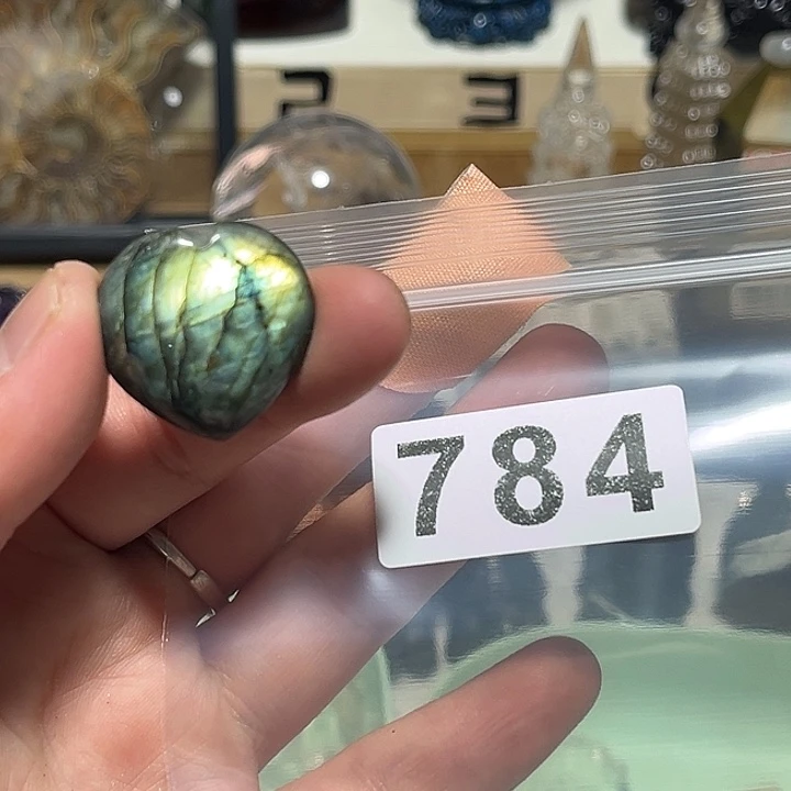 未镶嵌水晶大型摆件（非配饰）