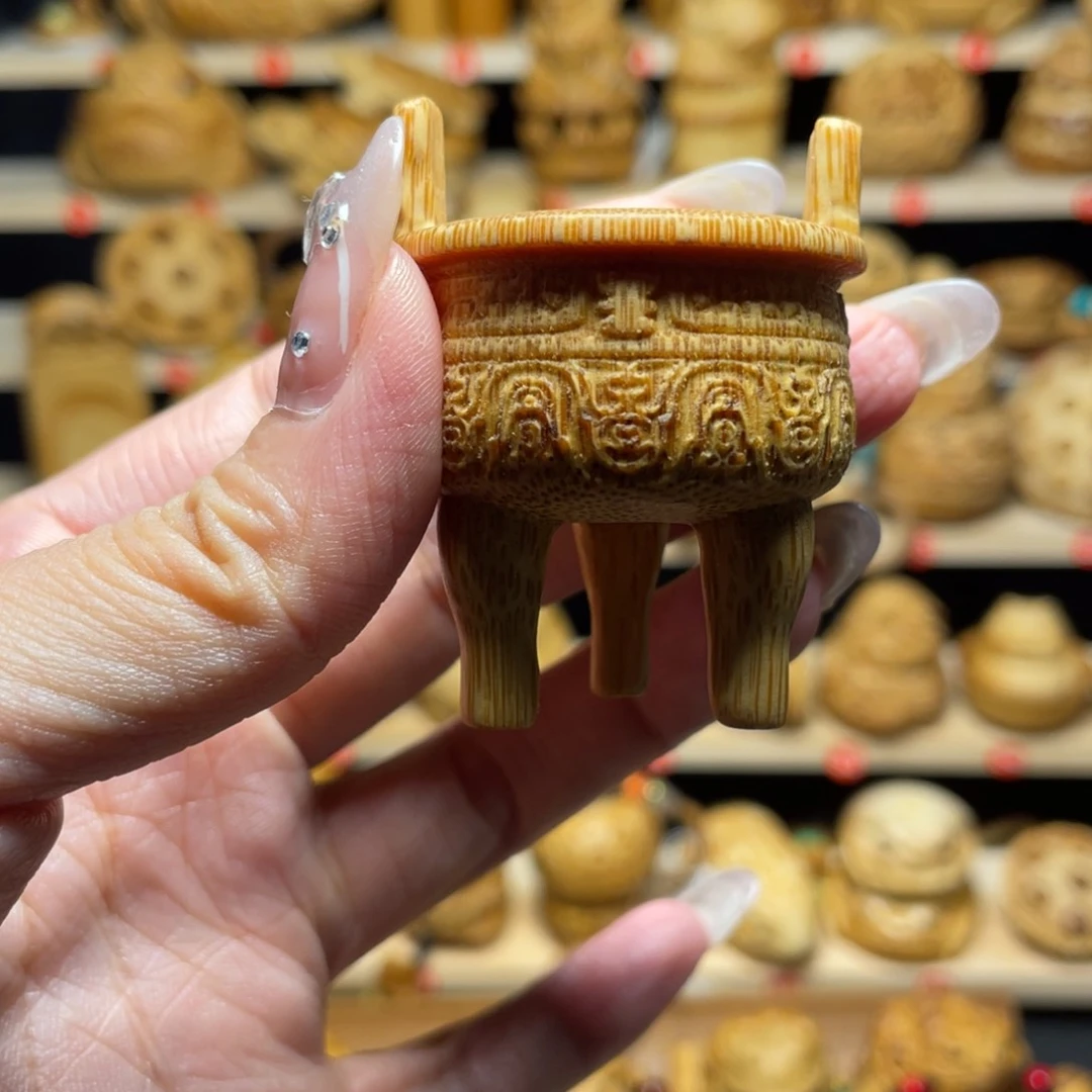 竹雕作品小鼎摆件