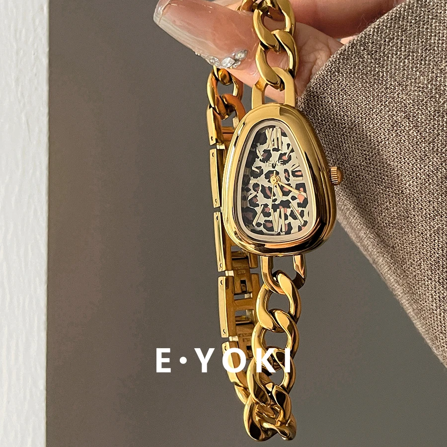 一柚七爆款豹纹蛇头链条女士小众轻奢时尚潮流女款复古石英手表女