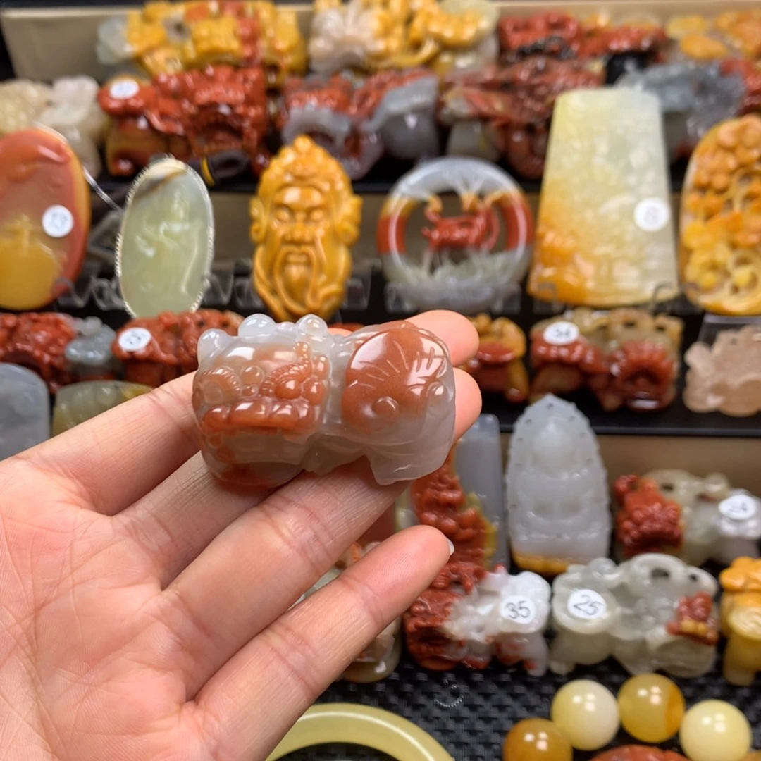 石英质玉（黄龙玉）挂件未镶嵌