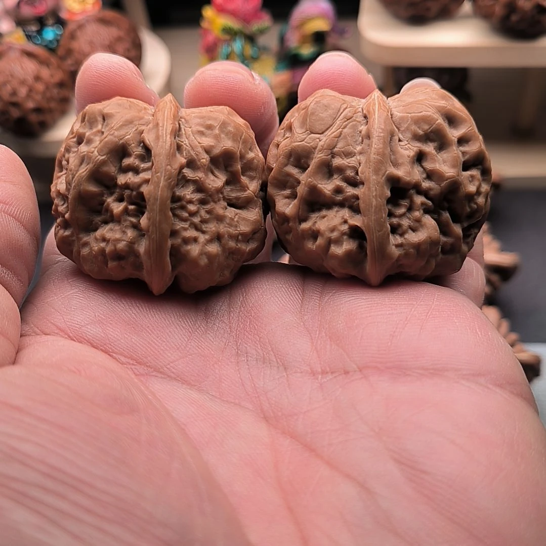 文玩核桃吊坠山地蛤蟆头边36肚40尺