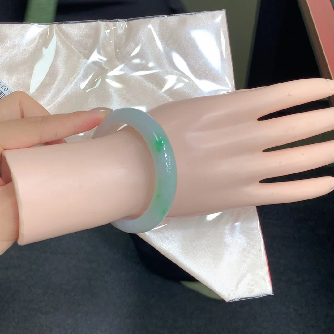翡翠未镶嵌手镯翡翠