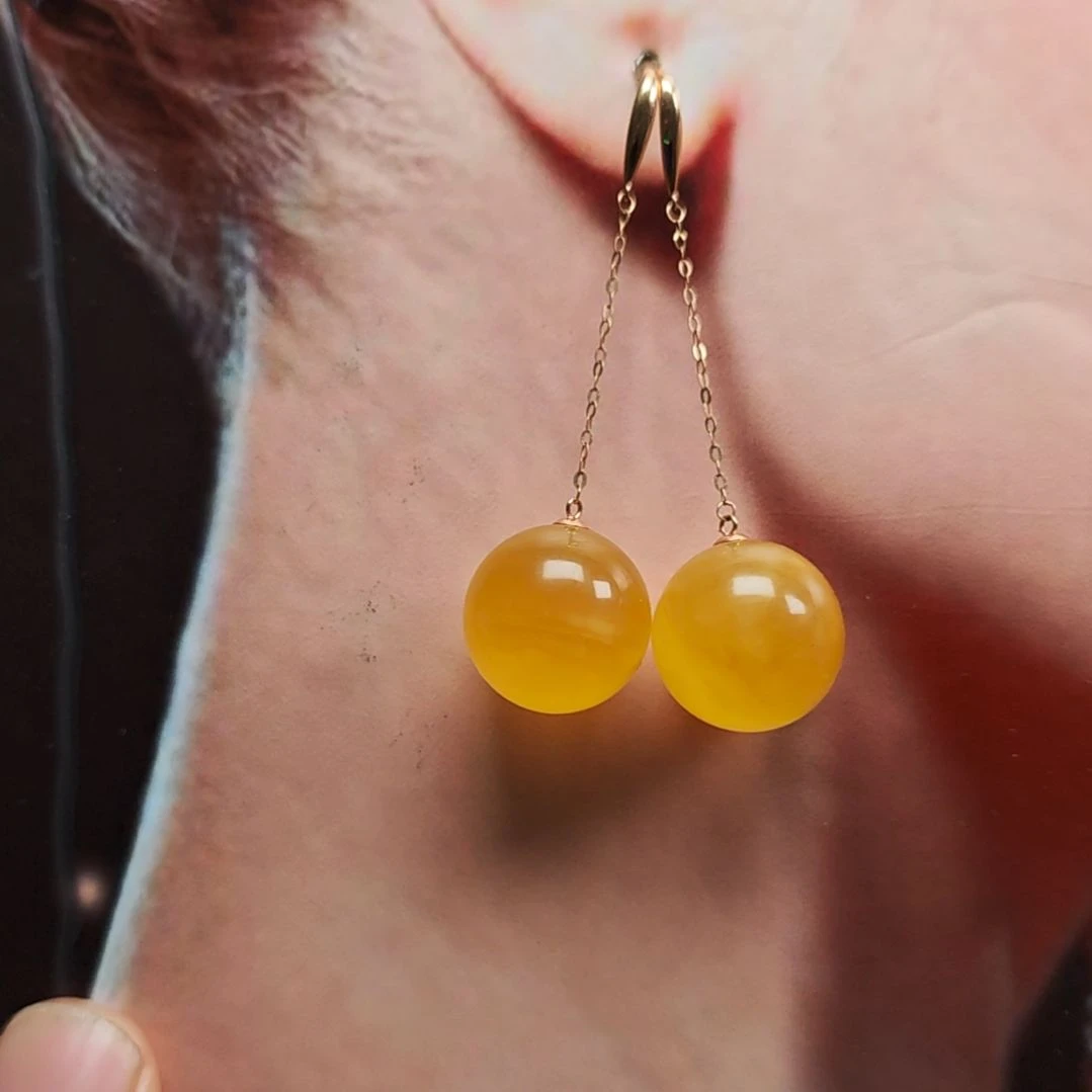 18K金镶嵌蜜蜡耳饰耳环18K金，16米