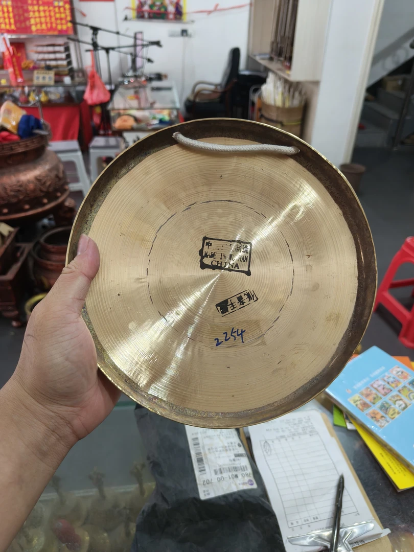 22公分低音手锣 低音手锣铜锣可选货响铜锣 重约1斤