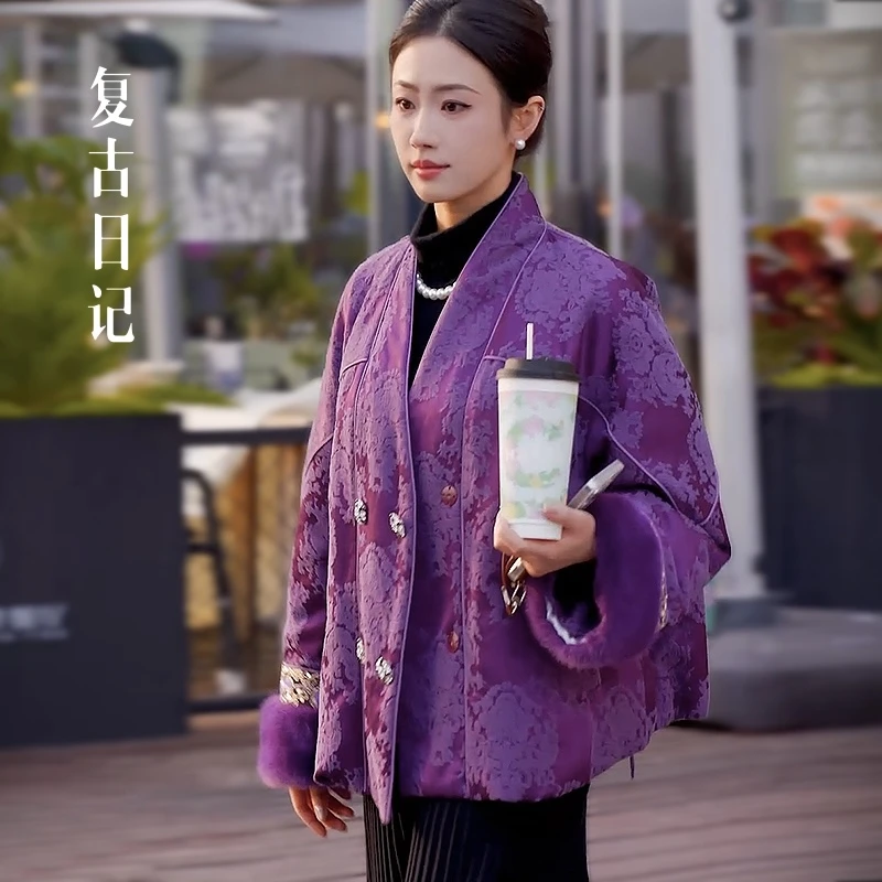 复古日记“芙昕”中式交领钻石扣暗纹提花水貂刺绣鹅绒服2EHR491