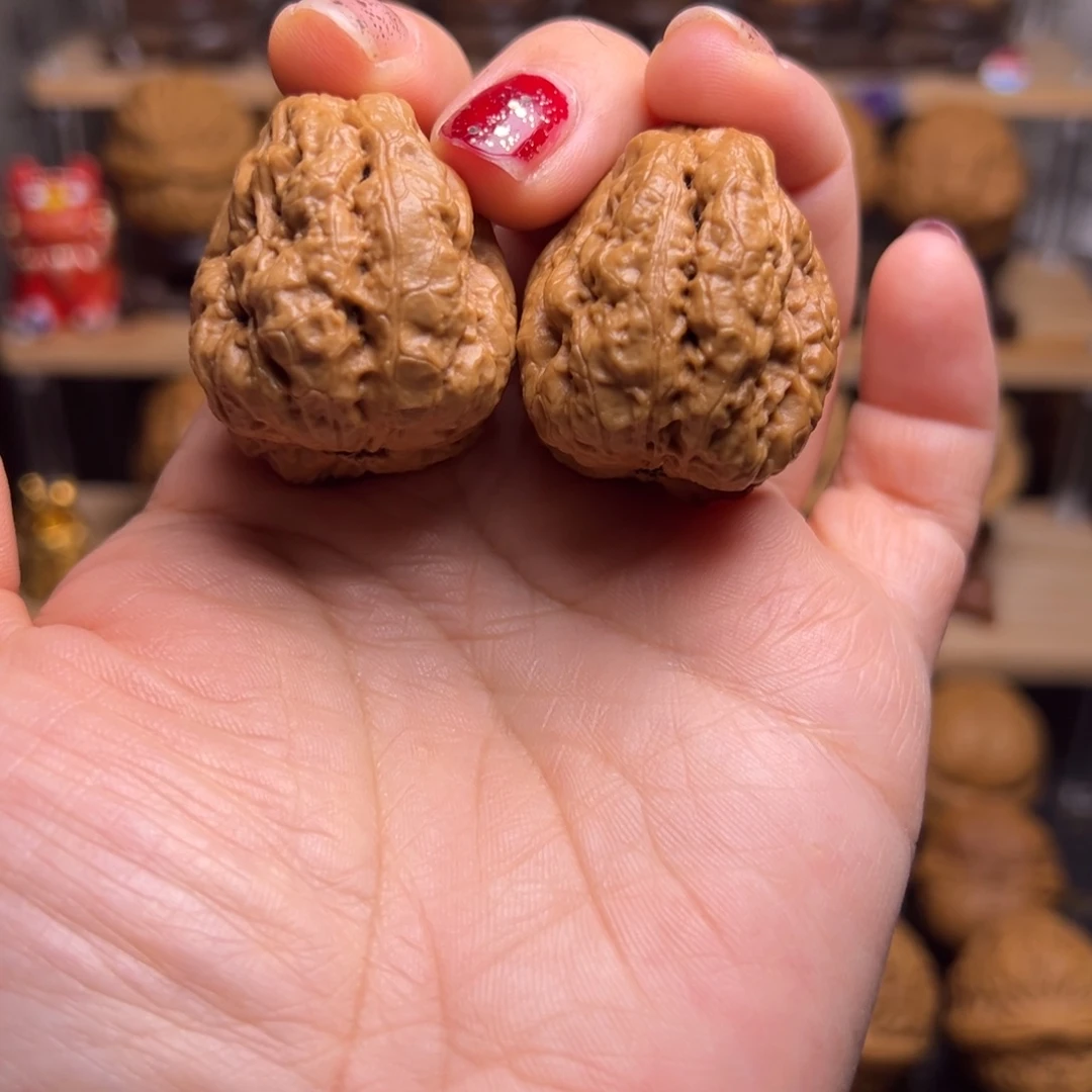 文玩核桃吊坠28w箭毒蛙37尺