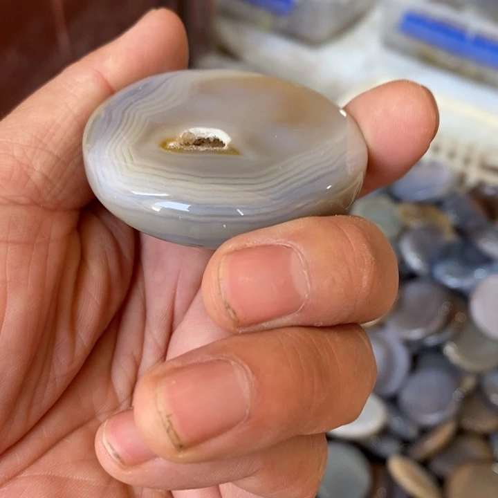 未镶嵌玛瑙/玉髓珠宝奇石