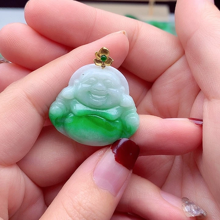 翡翠颈饰18K金镶嵌翡翠