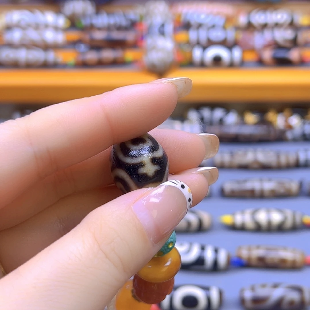 豆****玛瑙/玉髓未镶嵌颈饰