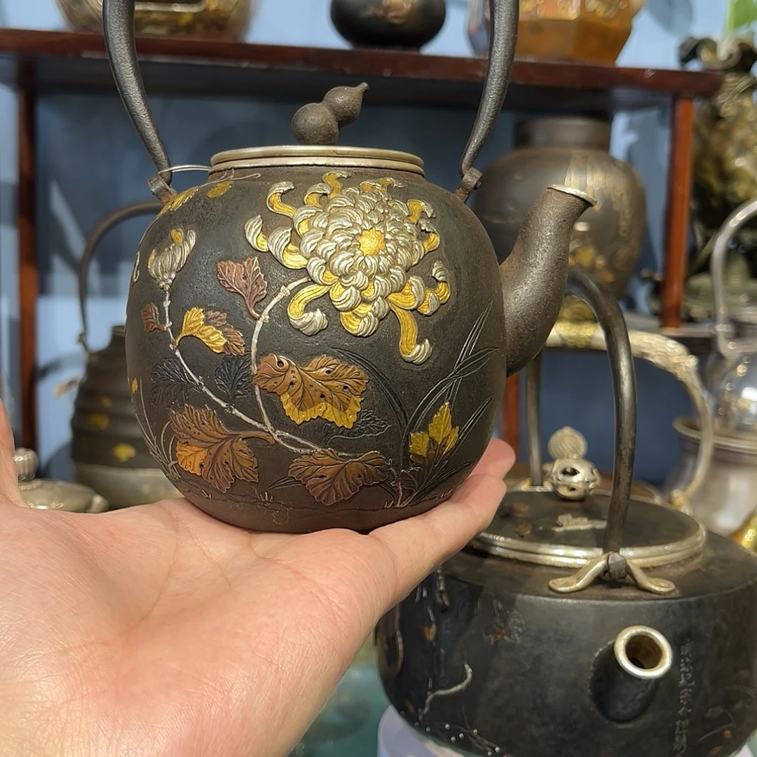 纯银名家作品金工铁包银银壶