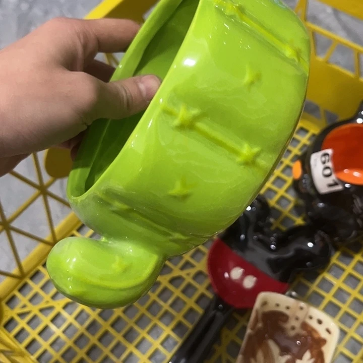 梁***祯满28包邮 微瑕陶瓷