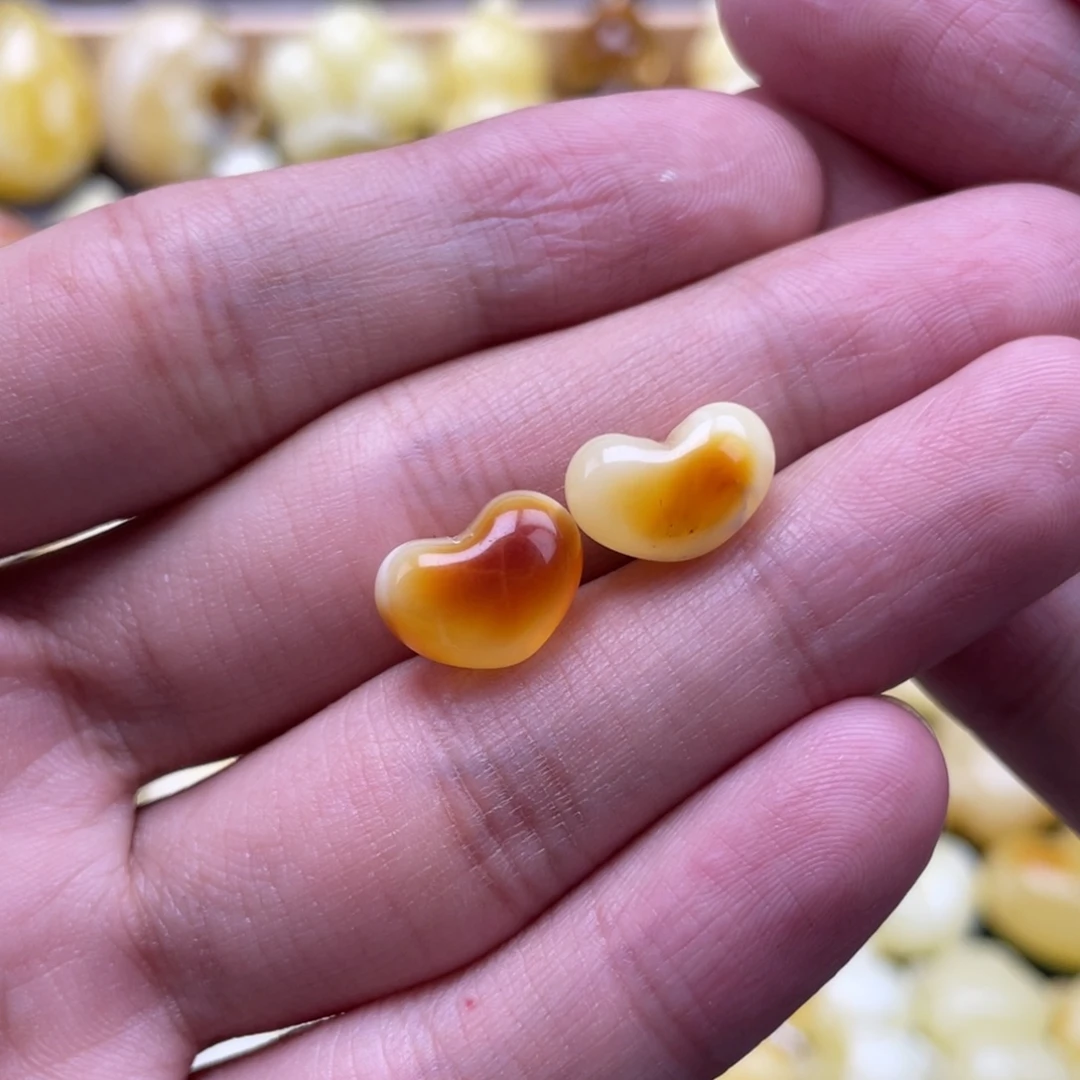 琥珀未镶嵌裸石蜜蜡