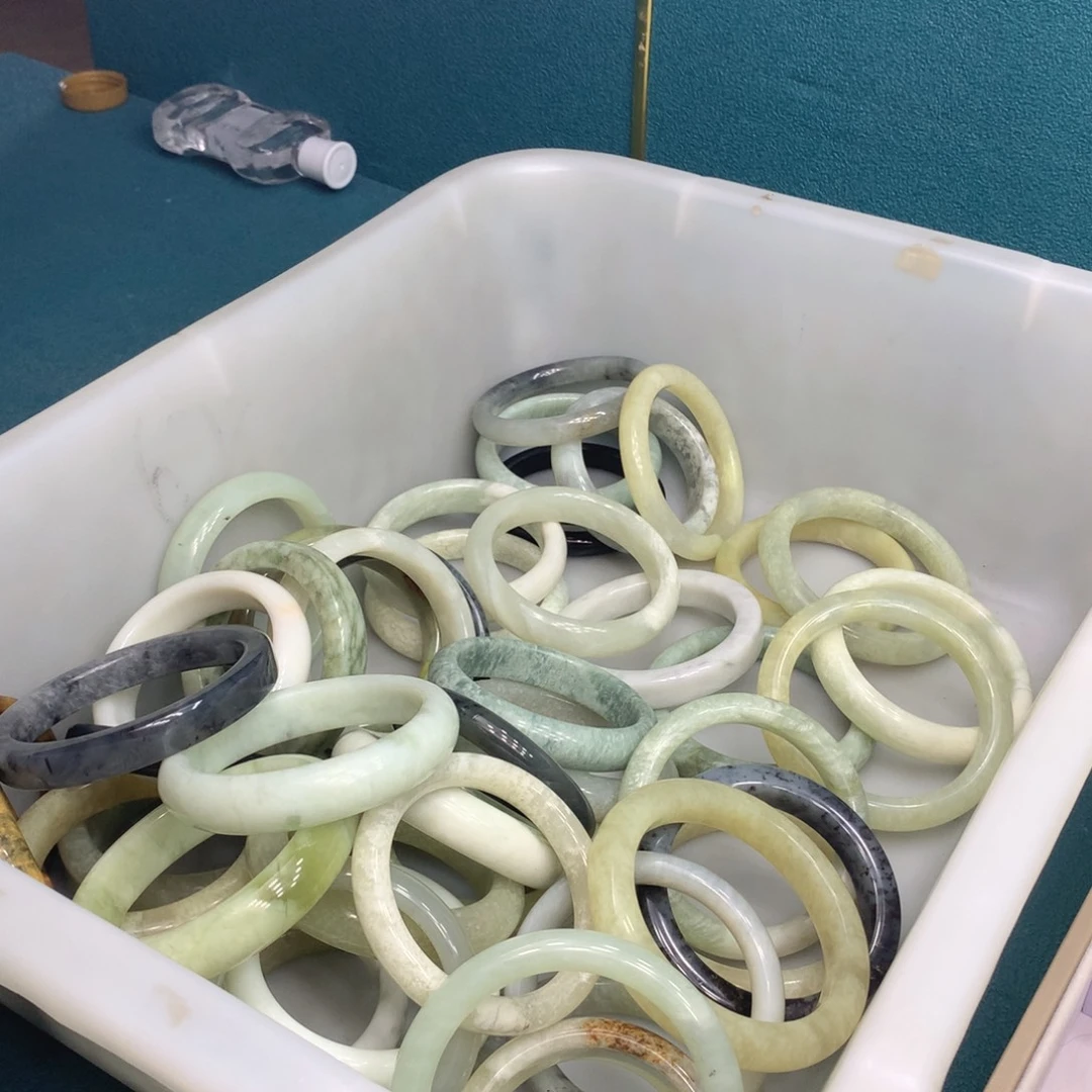 *****未镶嵌蛇纹石玉手镯