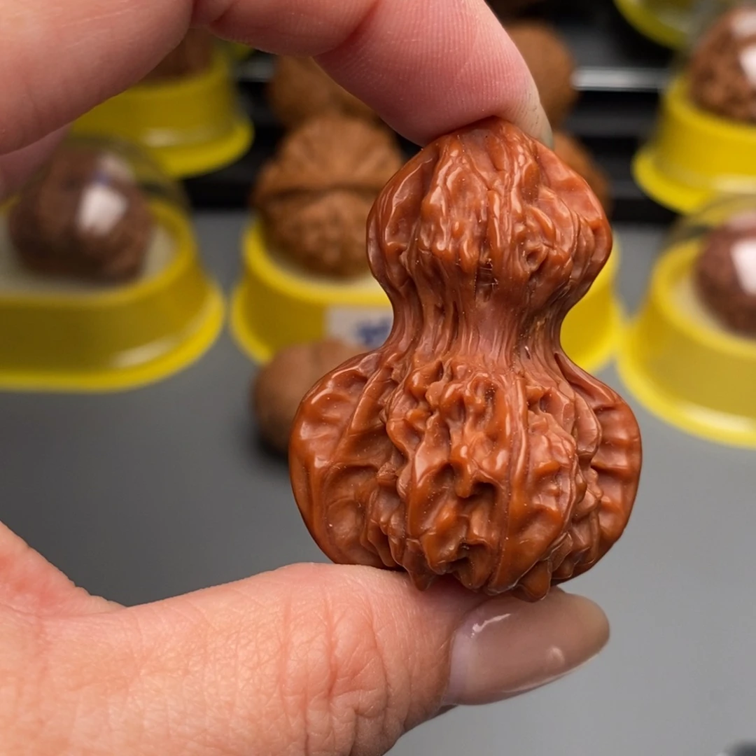 木质类文玩核桃葫芦一只