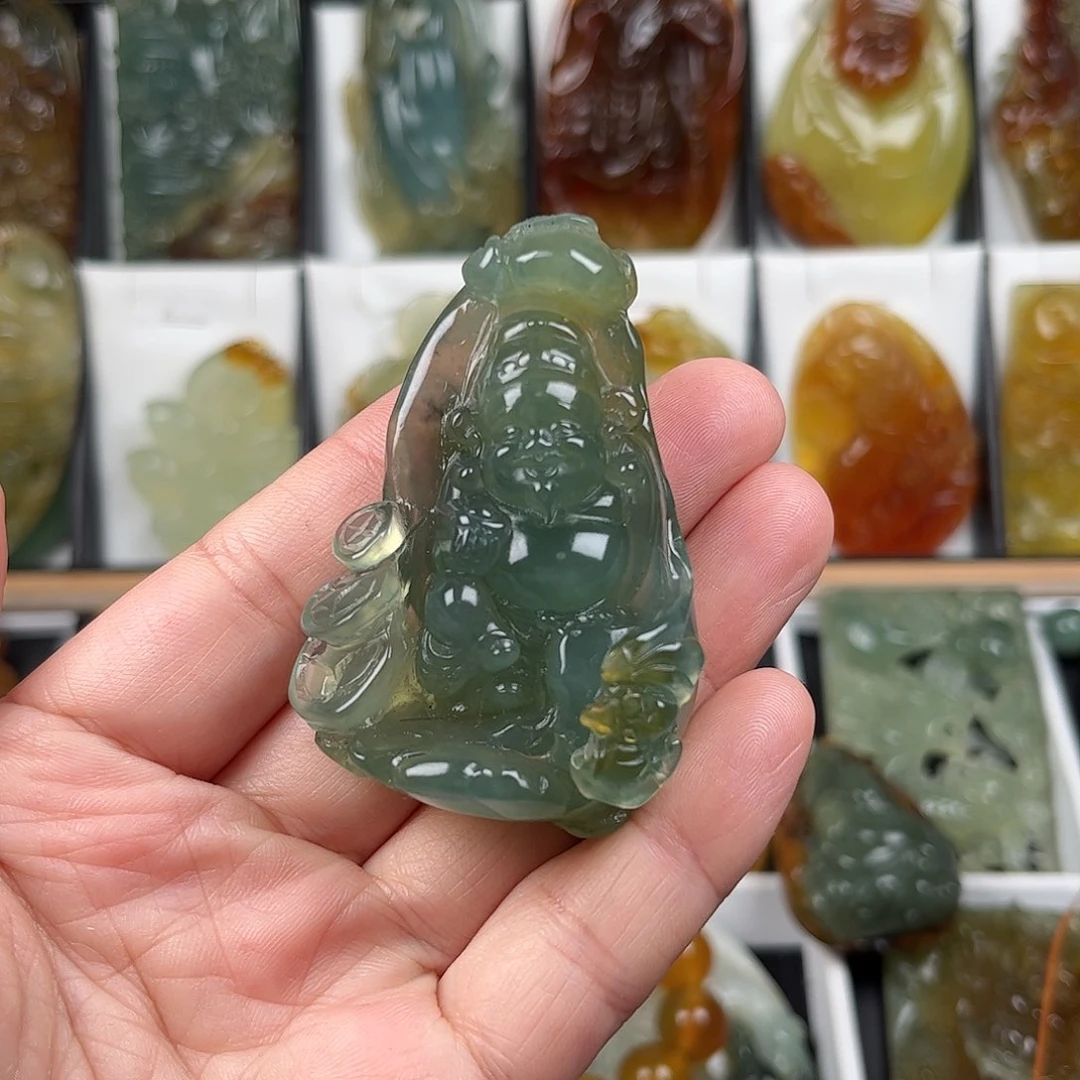 蛇纹石玉颈饰未镶嵌