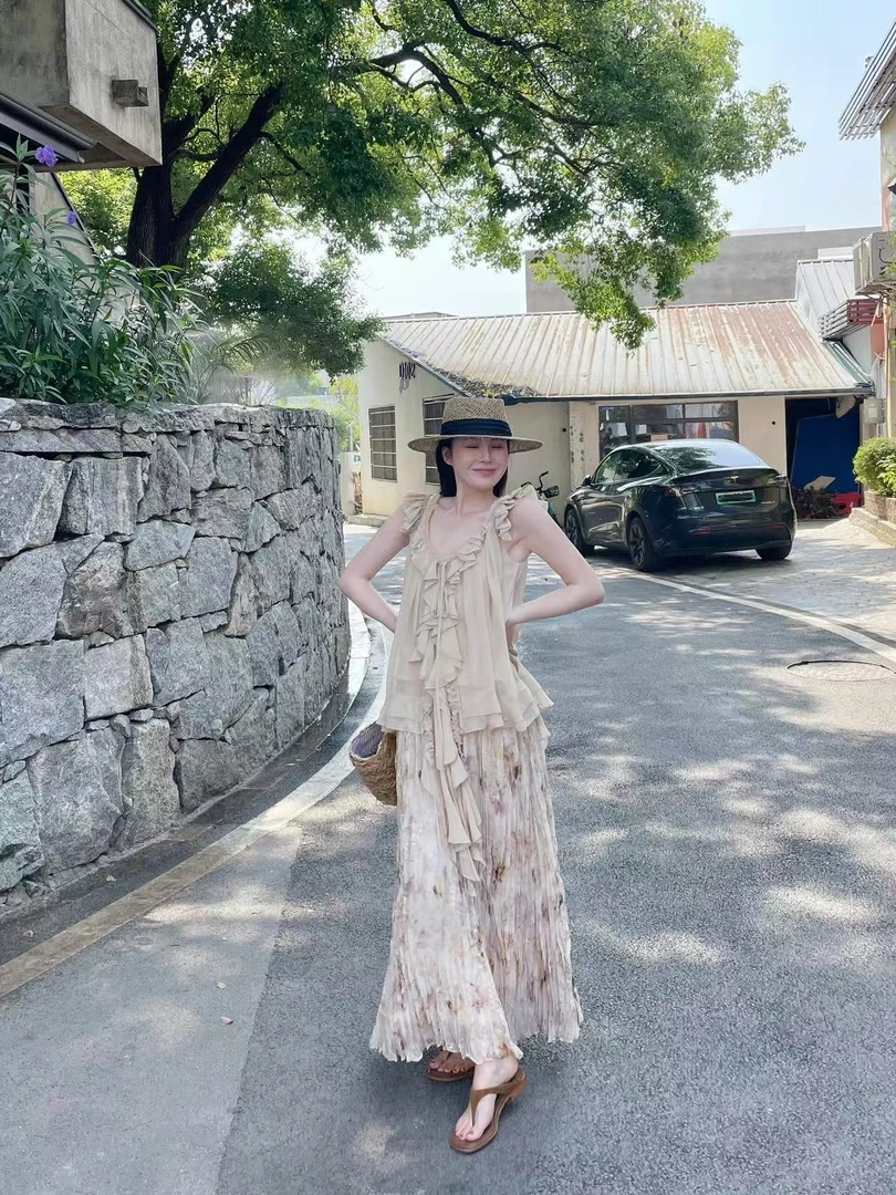 2025夏季新款法式慵懒透感荷叶边小飞袖上衣高级感半身裙两件套