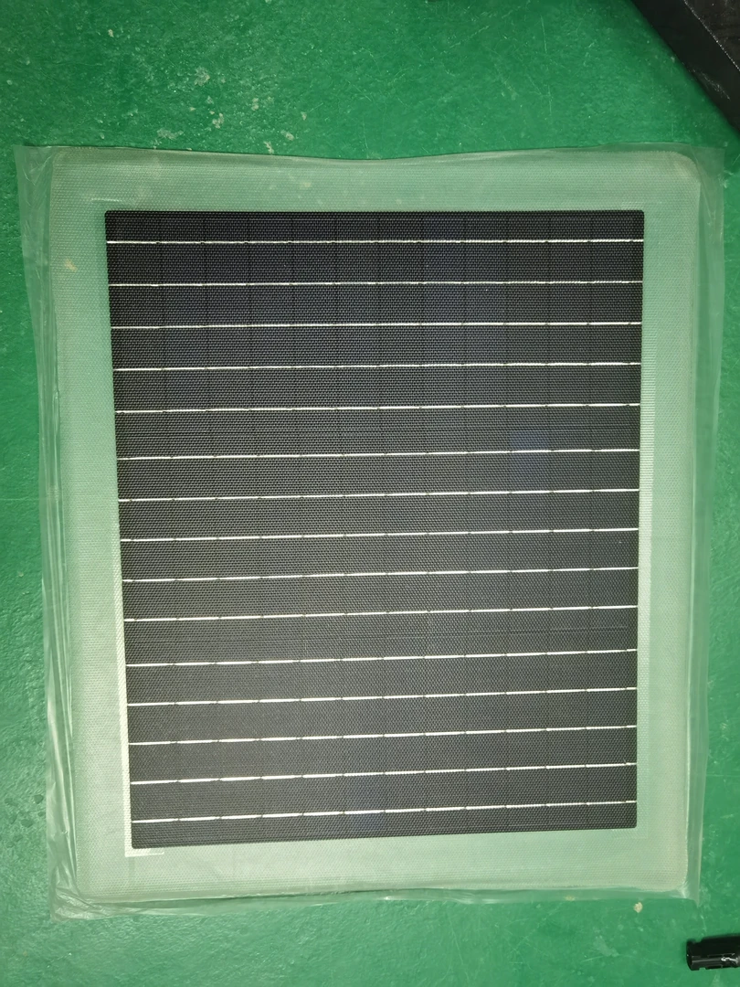 16柔性板40瓦18伏光伏板1个