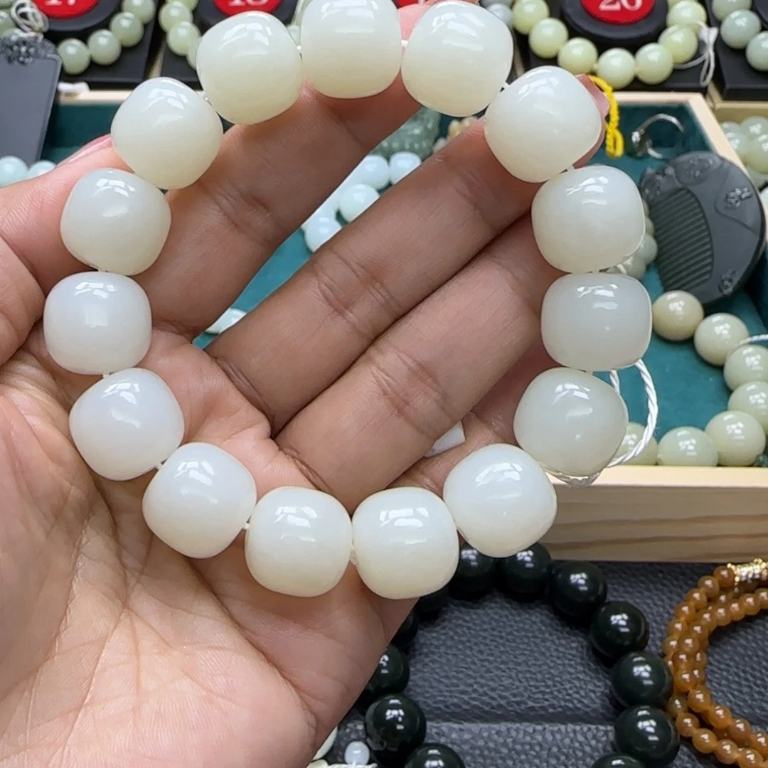 和田玉未镶嵌手链