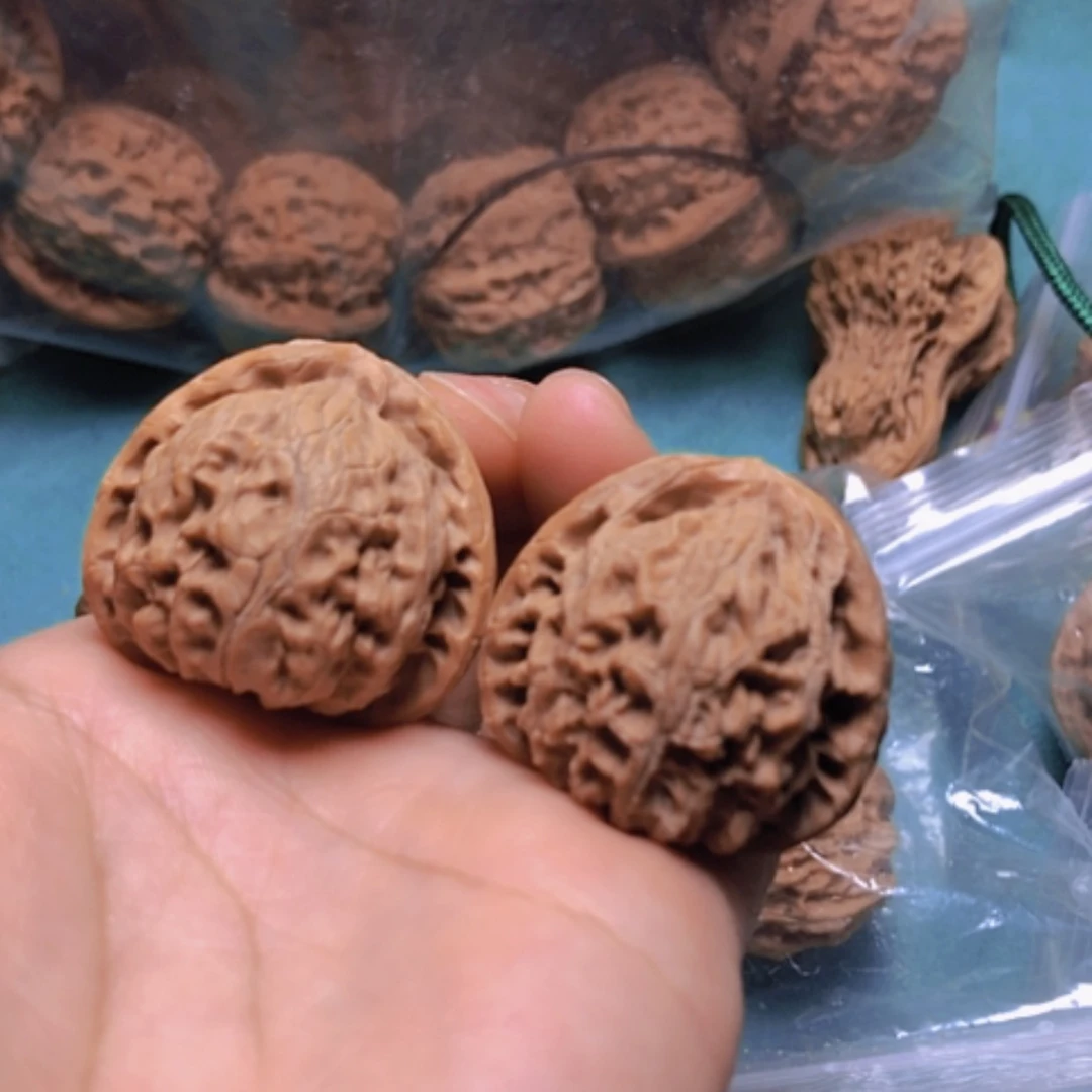 【闪购商品】核桃吊坠34宫灯有修