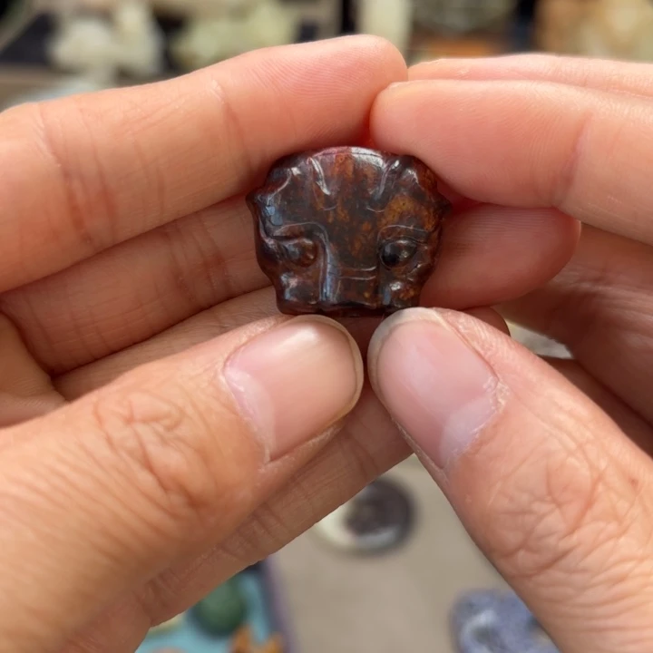 和田玉颈饰未镶嵌波*