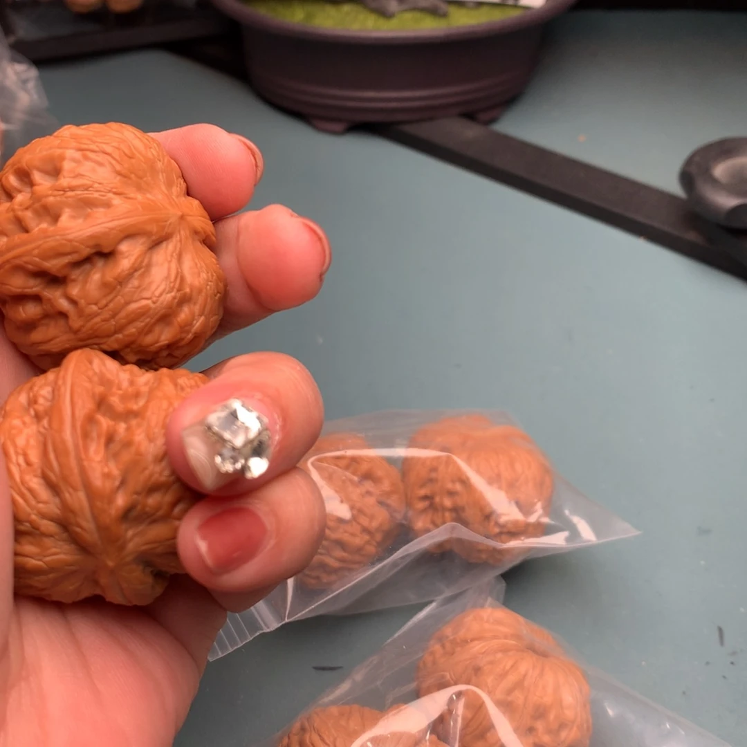 文玩核桃把件修元宝4243