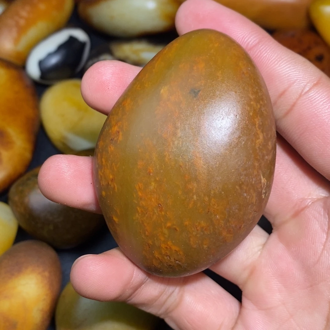 和田玉未镶嵌珠宝奇石