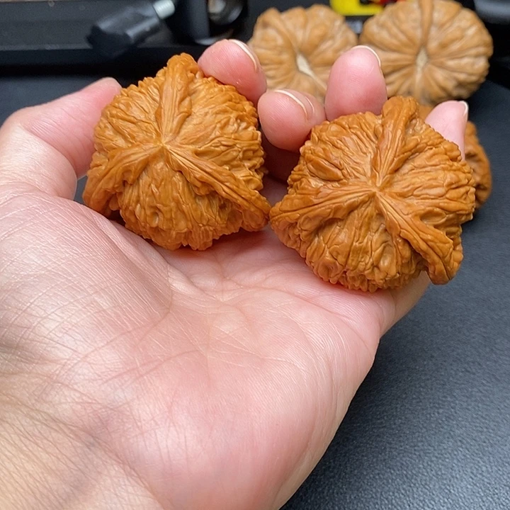 百***馆把件文玩核桃白奔