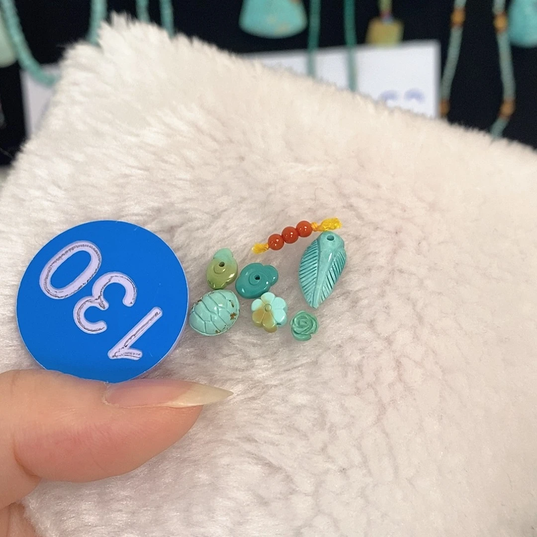 南红玛瑙未镶嵌珠宝奇石