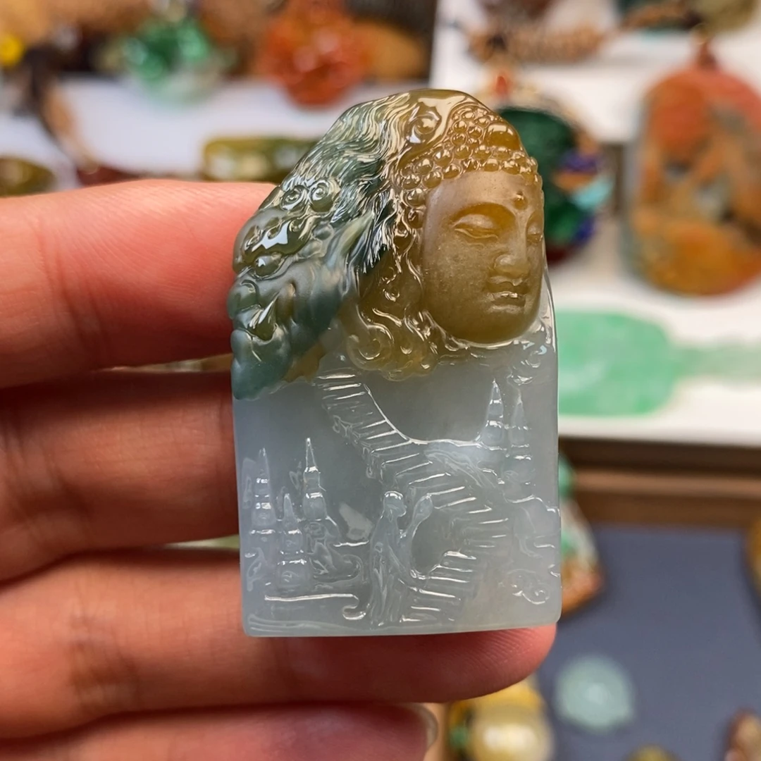 翡翠未镶嵌颈饰一念