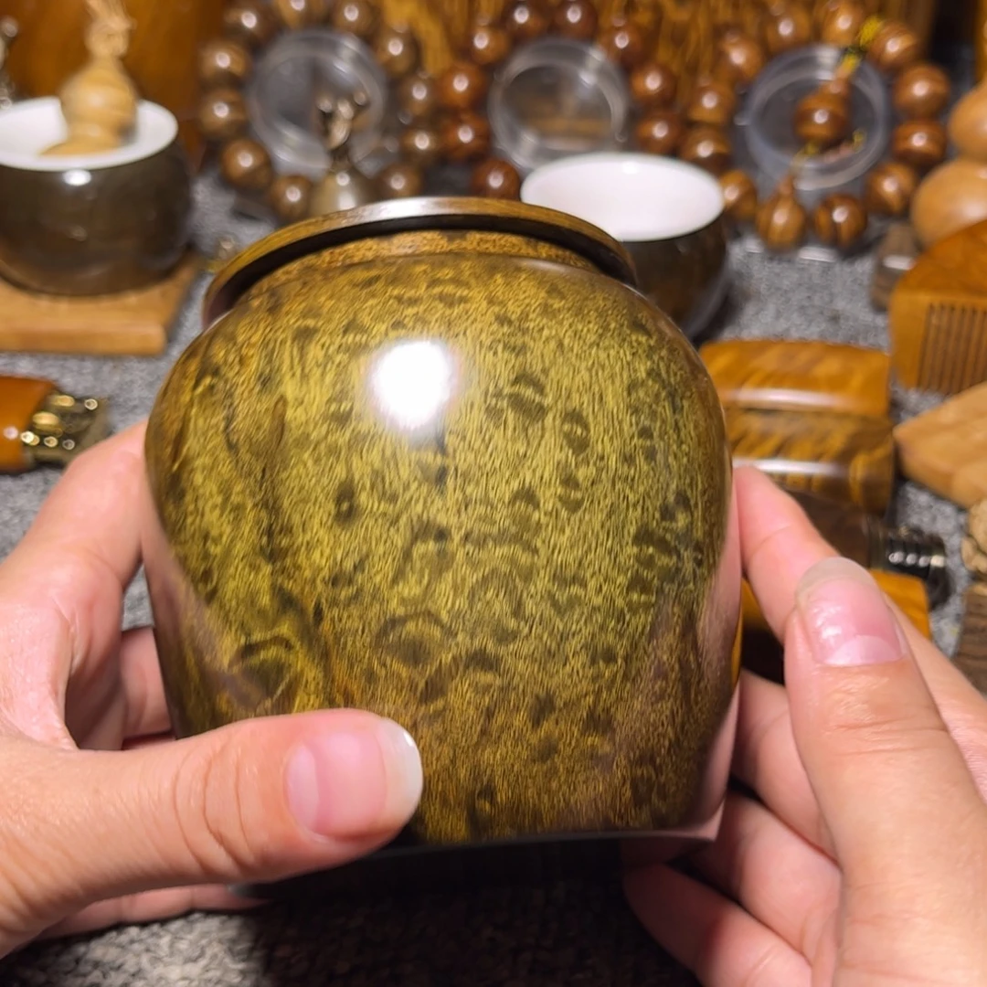 金丝楠阴沉木叶罐花纹