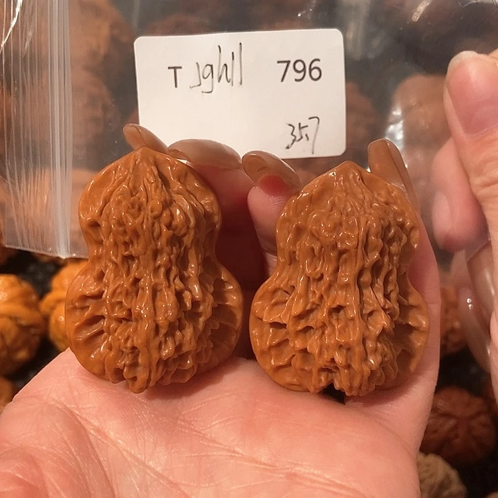 文玩核桃吊坠卧龙35葫芦