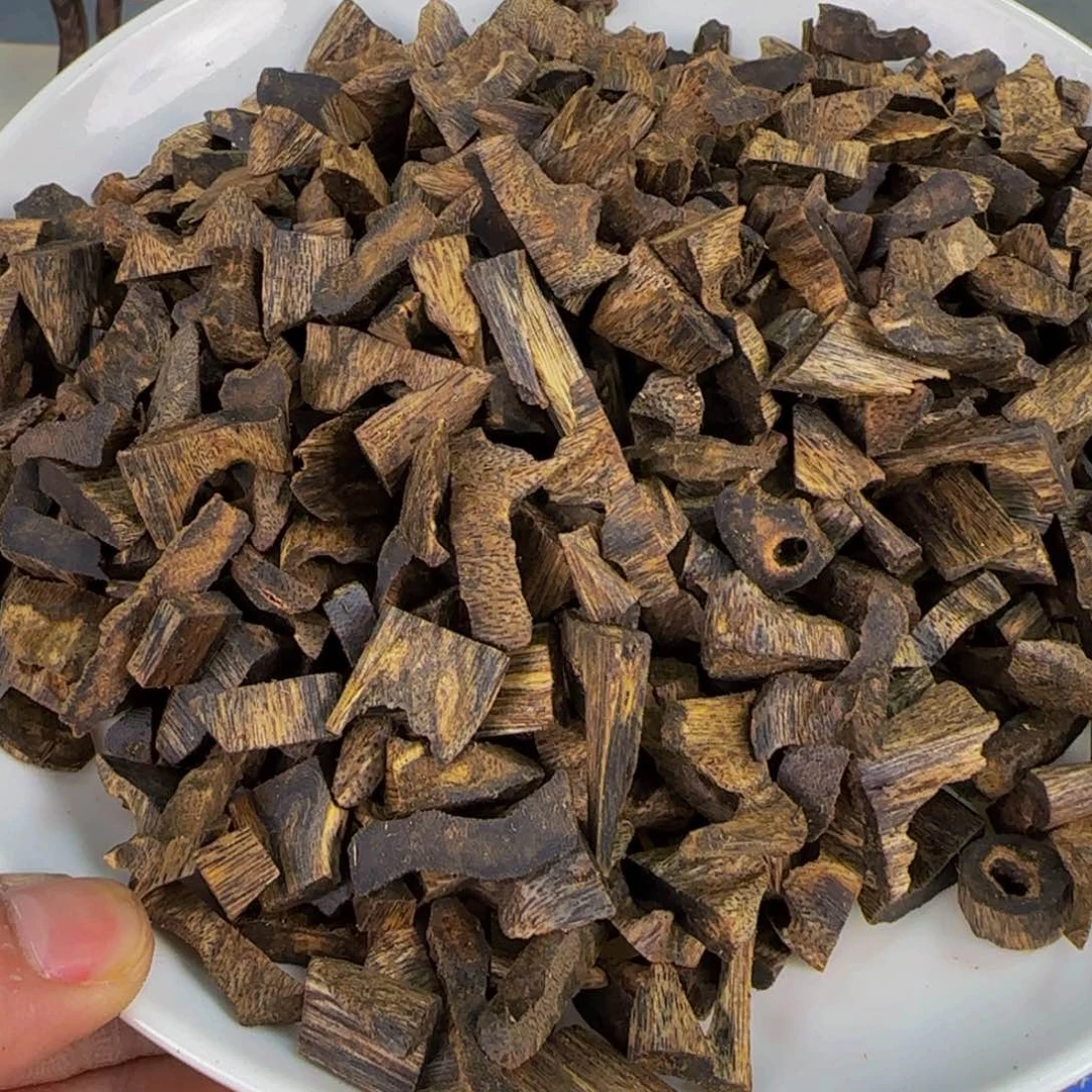 沉香碎屑沉香罗门黑棋大颗粒50克