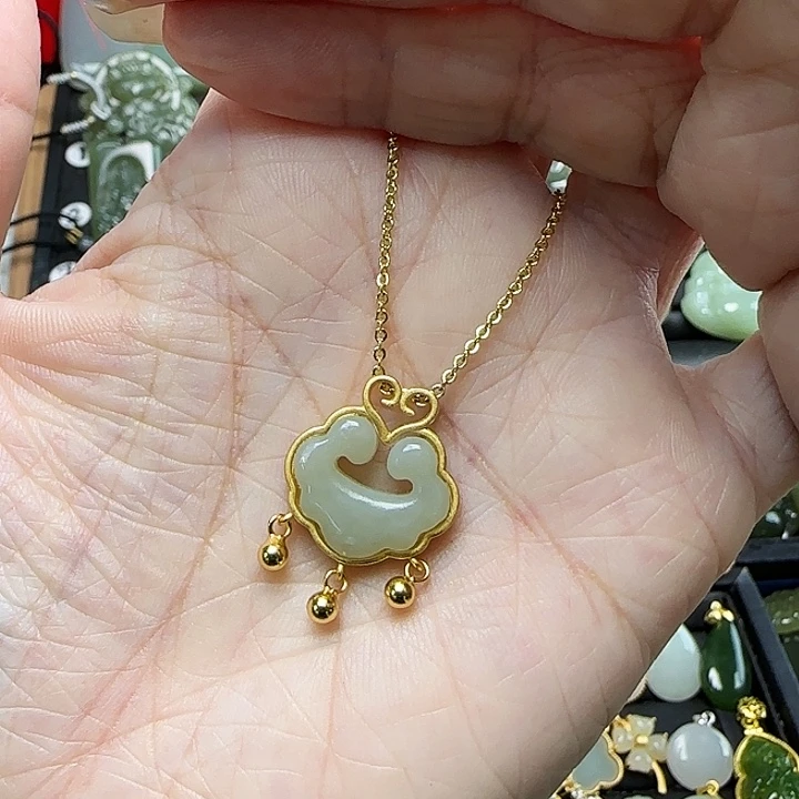 和田玉银S925镶嵌颈饰