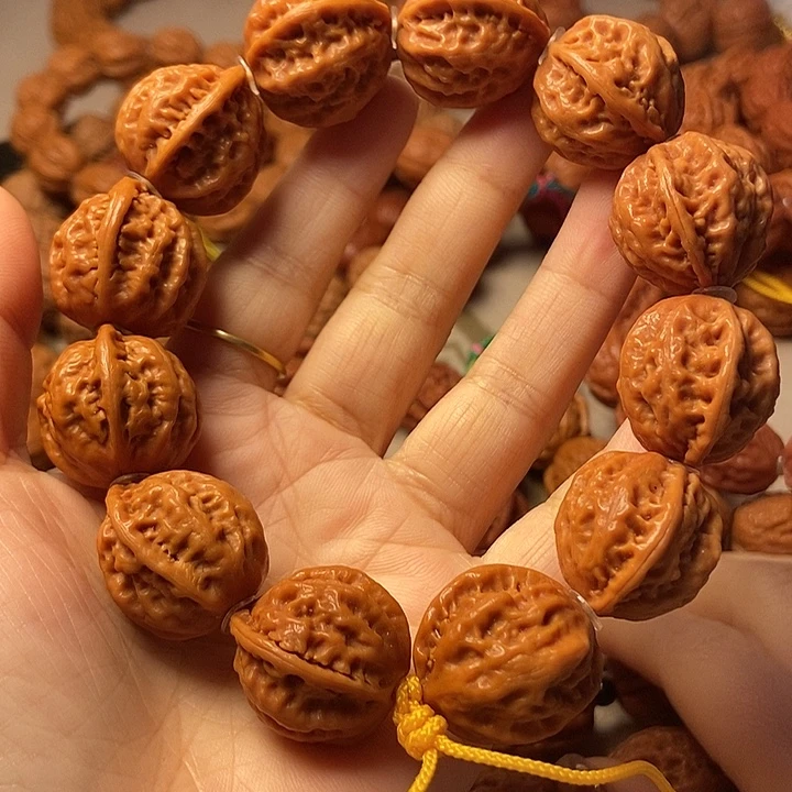 文玩核桃手串珊瑚八棱