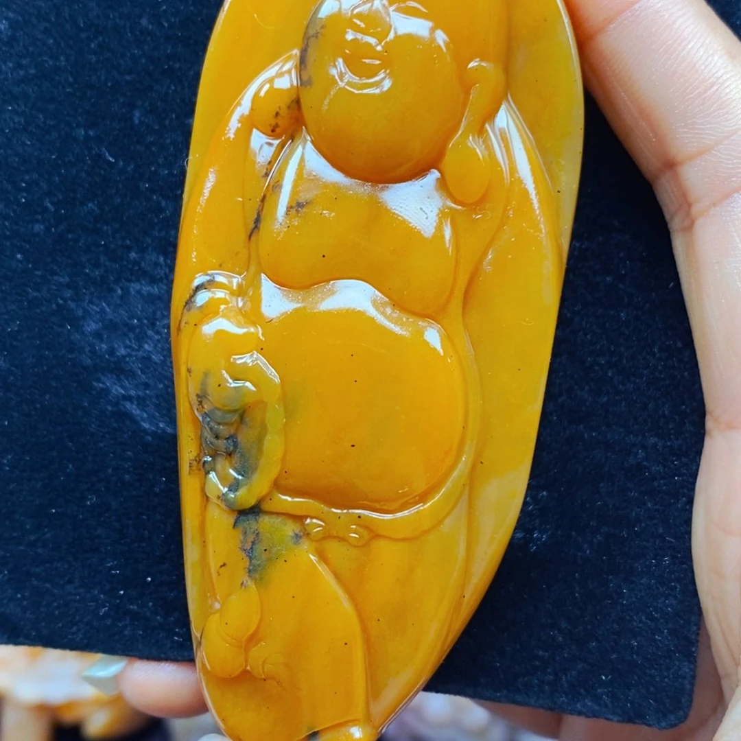 未镶嵌石英质玉（黄龙玉）颈饰