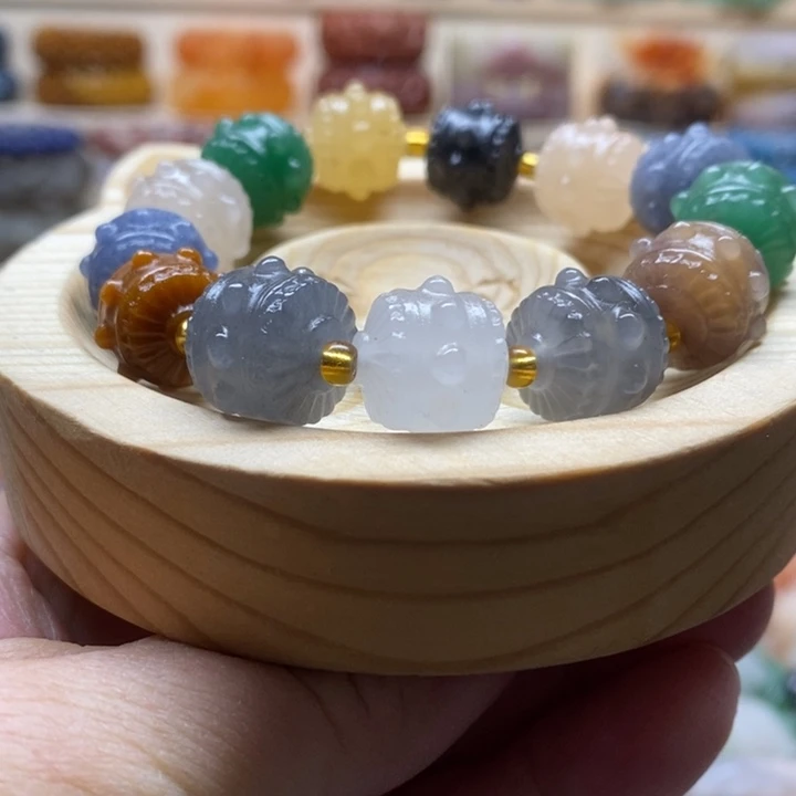 未镶嵌手镯石英质玉