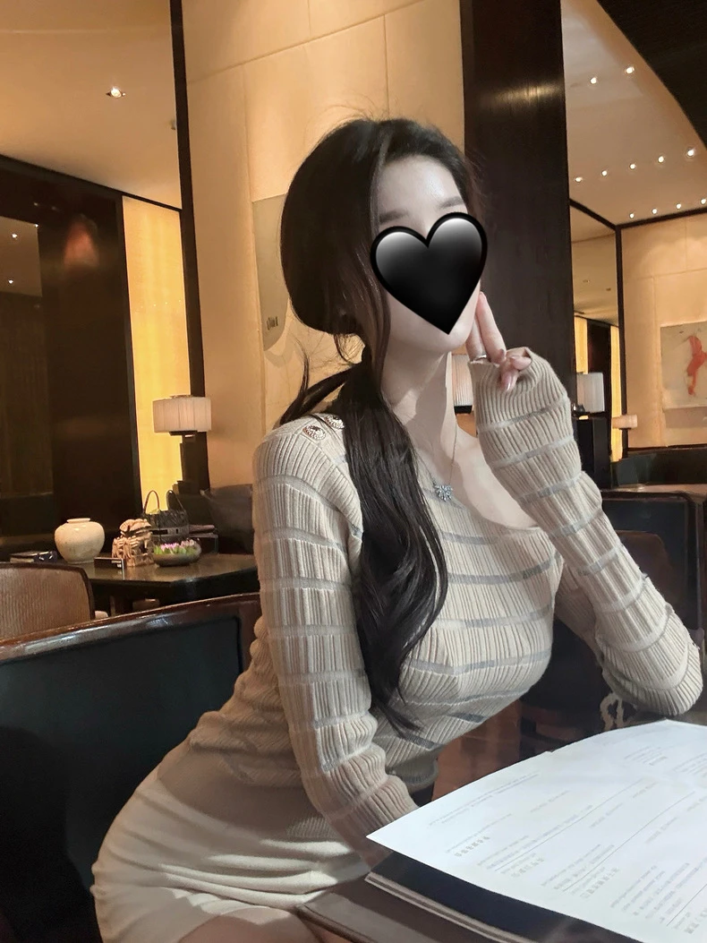 茶艺小巴 纯欲纱纱拼接斜肩针织衫女时尚性感显瘦收腰上衣打底
