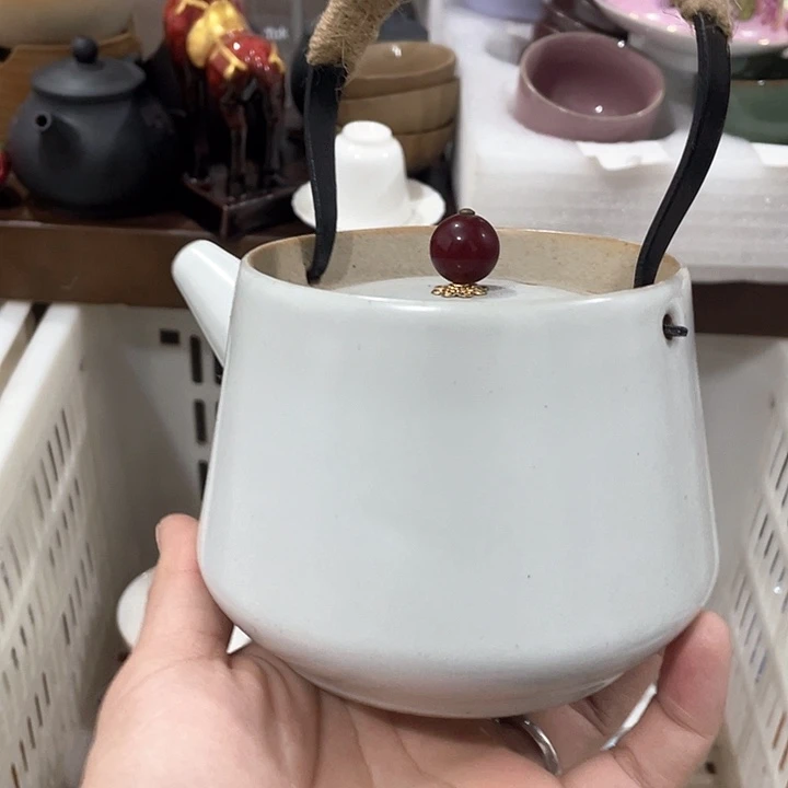 陶瓷茶具全部清清完回家过年