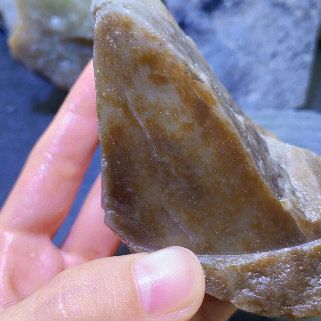 和田玉未镶嵌珠宝半成品