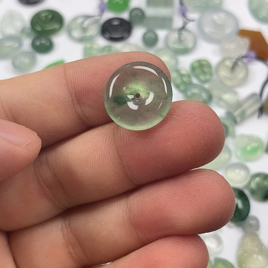 定制翡翠未镶嵌冰飘花扣子