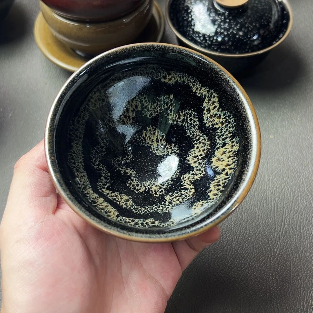 茶盏这个时候才开始准备好准备工作