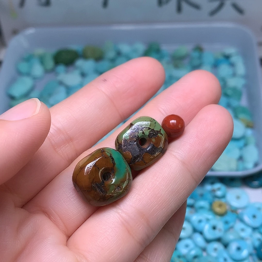 南红玛瑙未镶嵌珠宝奇石
