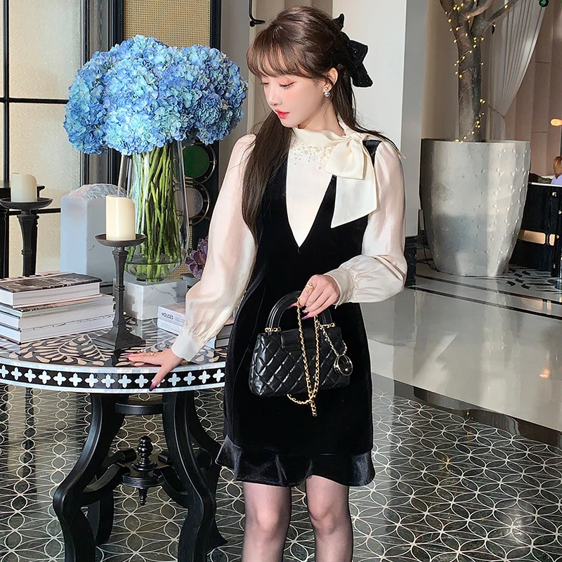 【现货】MIUCO法式优雅蝴蝶结领口钉珠拼接丝绒收腰连衣裙
